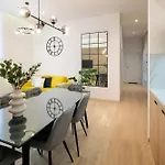 Beautiful With 2 Bedrooms For 7 Guests, Jewish District Διαμέρισμα Krasków