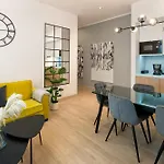 Beautiful With 2 Bedrooms For 7 Guests, Jewish District Διαμέρισμα *